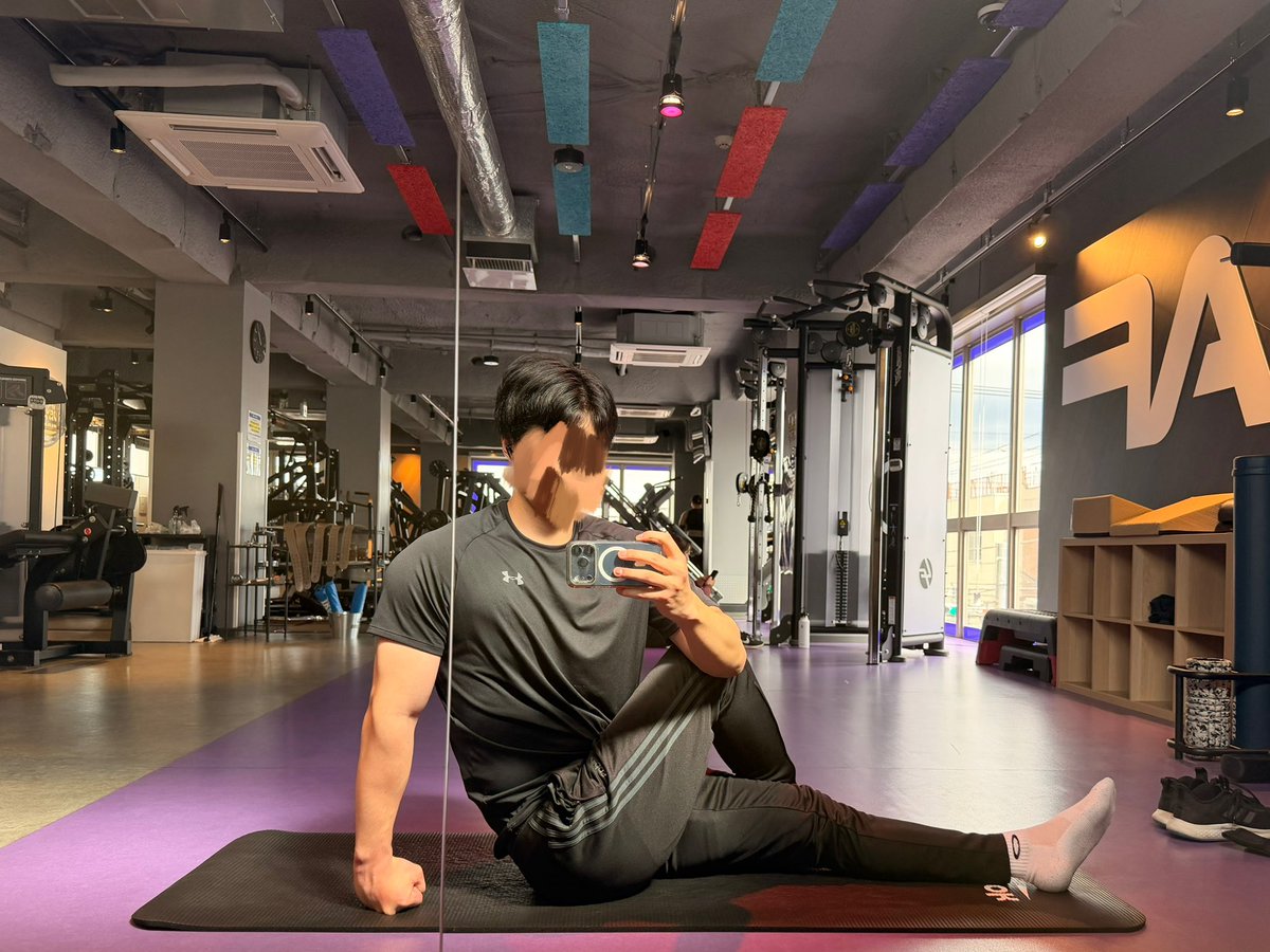 アノニ tweet media