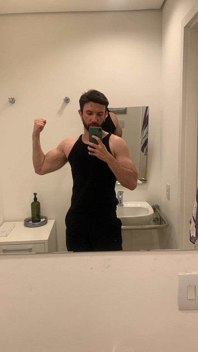 𝖗𝖊𝖓𝖆𝖙𝖔 tweet media