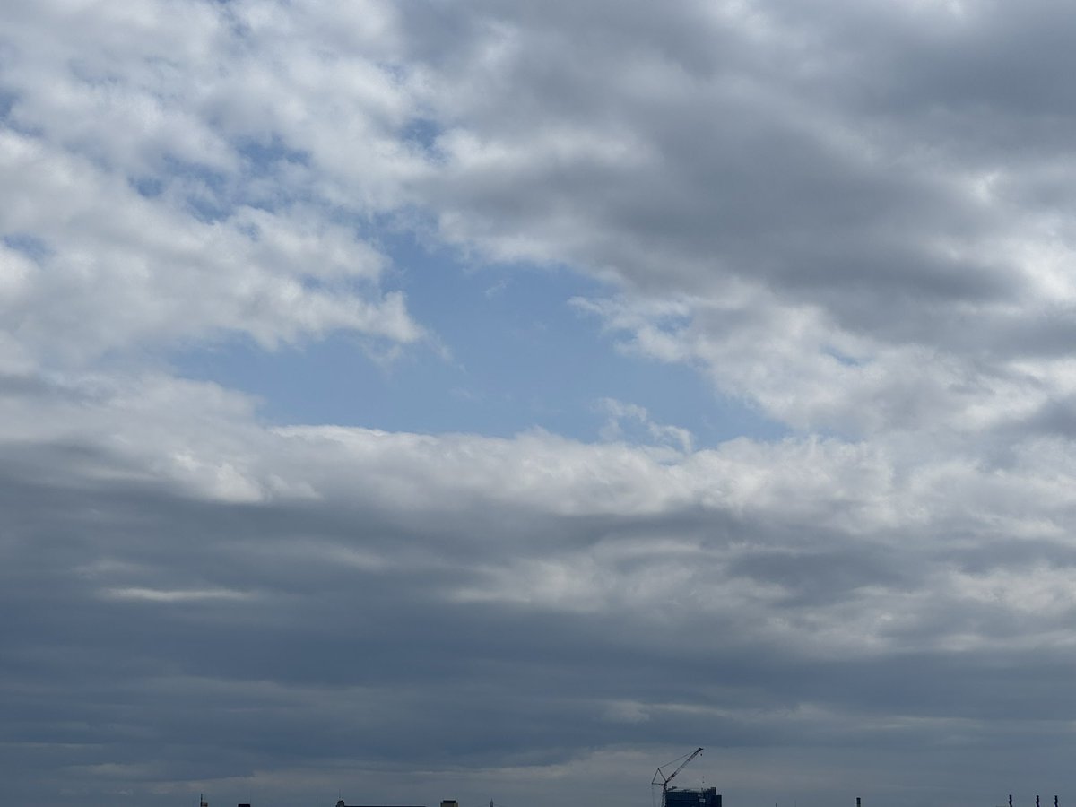 ASAMI35049589's tweet photo. ハート❤︎
 #イマソラ https://t.co/TqxHdXlg0O
