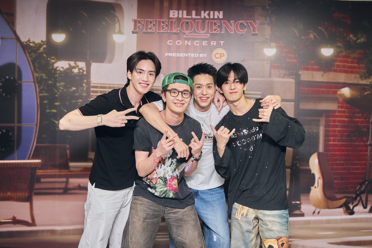 ✨ ขอแสดงความยินดีกับพี่  <a href="/Billkin_Ent/">Billkin Entertainment</a> สำหรับงานคอนเสิร์ตn #BILLKIN_FEELQUENCY ทั้ง 3 วัน ด้วยนะครับ ทุกโชว์สนุกมาก ๆ  พวกเราได้รับแรงบันดาลใจดี ๆ กลับไปเยอะเลย เก่งมากคับเฮียกิ้น 💘

#BillkinEntertainment
#BUSbecauseofyouishine
