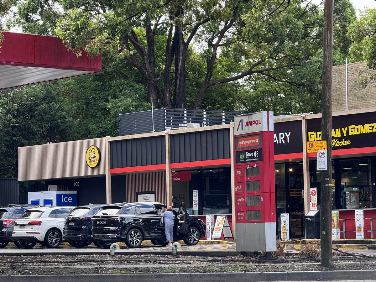 Professor Jana Bowden tweet media