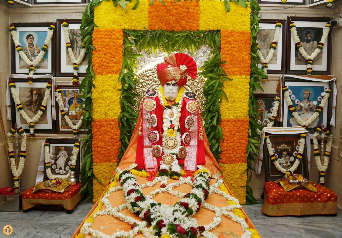 Simple Man साधा माणूस tweet media