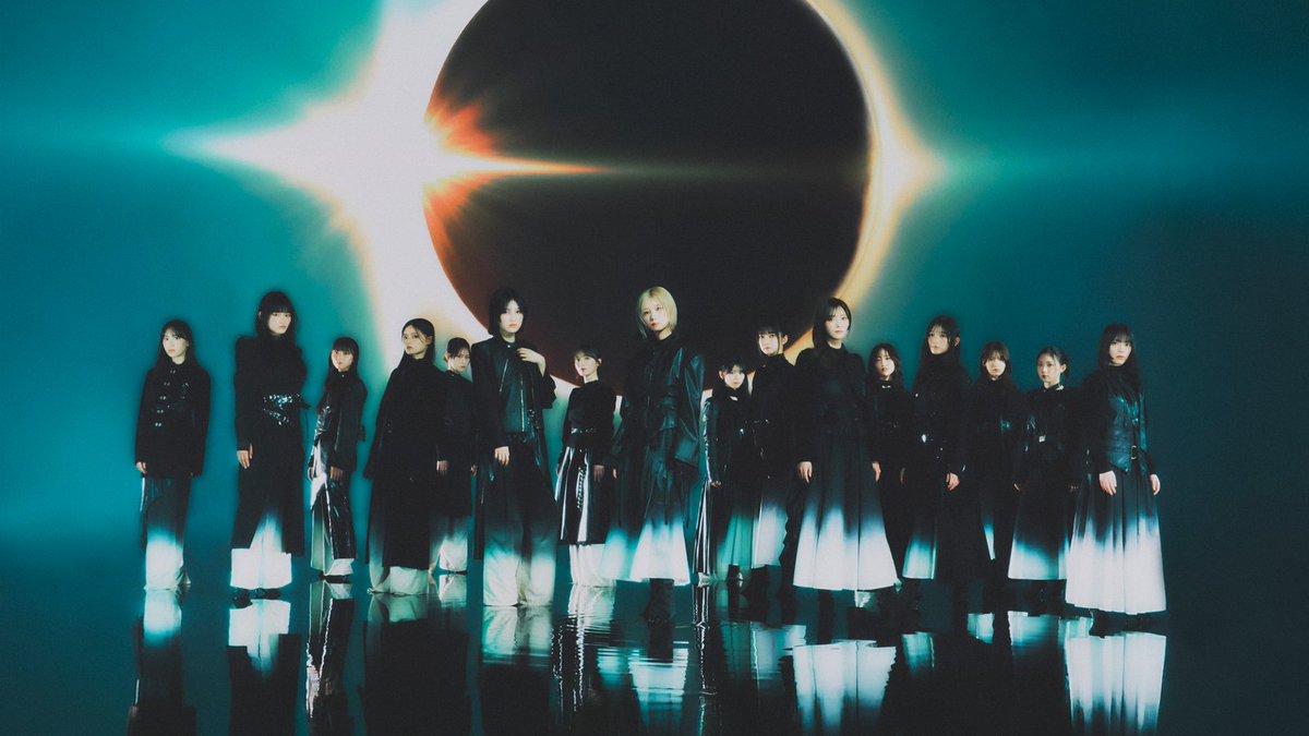 saku46base's tweet photo. Sakurazaka46's 14th Single "The growing up train" ranks #1 on both Oricon's Weekly Singles Ranking and Billboard JAPAN's Top Singles Sales.

Oricon Weekly Singles Ranking: 517,960 copies

Billboard JAPAN Top Singles Sales: 597,740 copies https://t.co/4YVpo5reNx