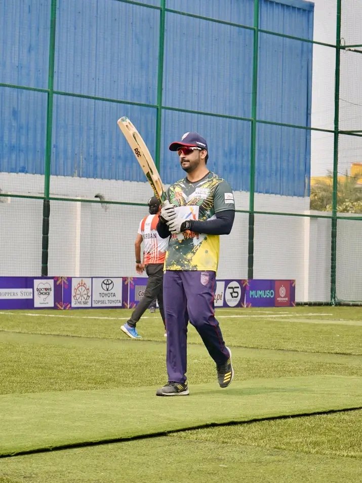 EmonBonny tweet media