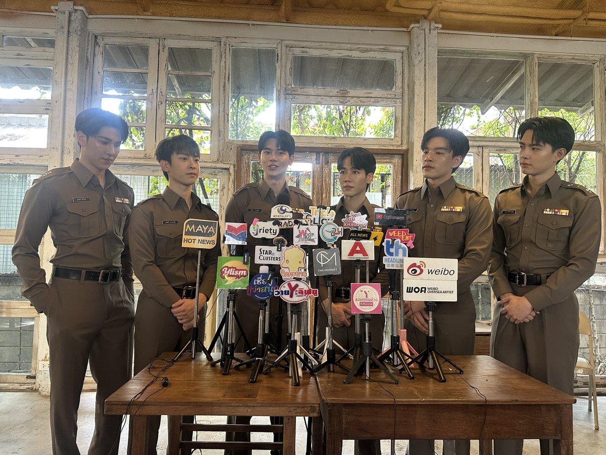 [Live🔴] สัมภาษณ์นักแสดง งาน Fitting ซีรีส์ “ที่รักสารวัตรเธียร์ (Police in Love)

youtube.com/live/qiHBCj-oN…

#Fittingที่รักสารวัตรเธียร์
#yinwar #yinyin_anw
#war_wanarat #yinwar