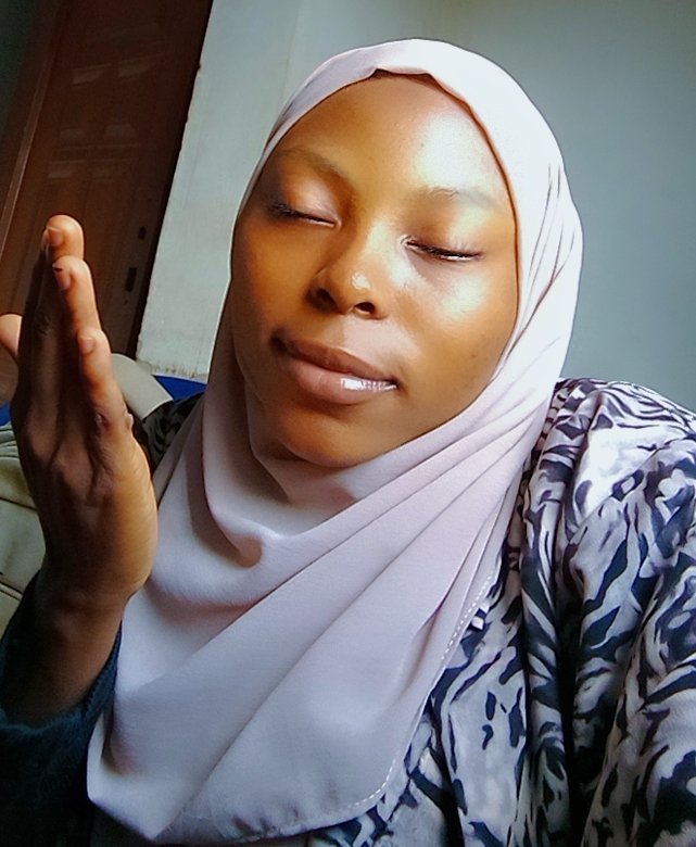 Mide_ de _ designer tweet media