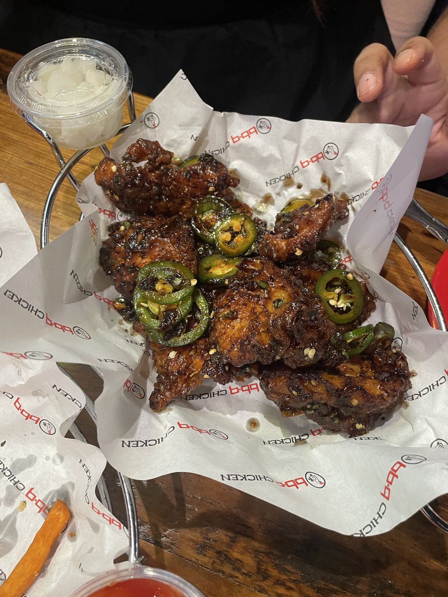 Ricky Buzz tweet media