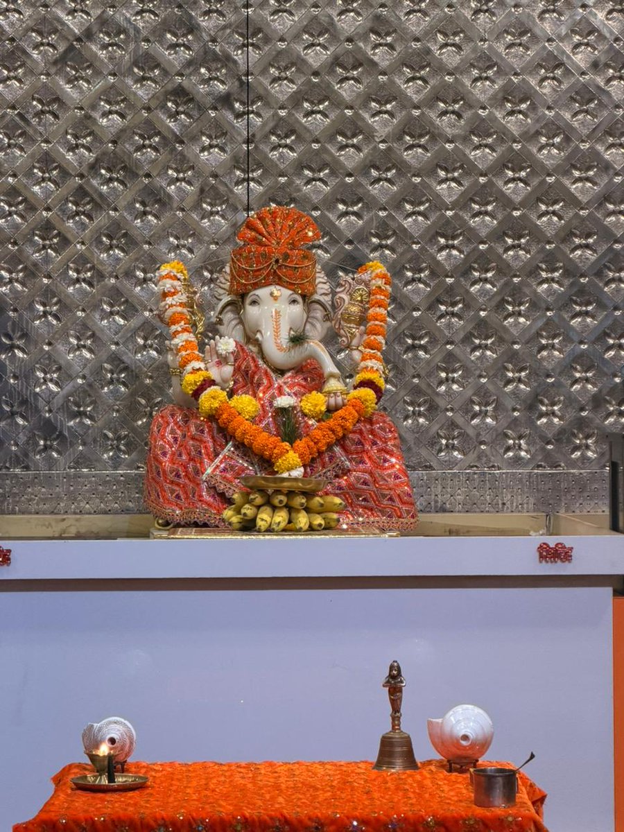 Bageshwar Dham Sarkar (Official) tweet media