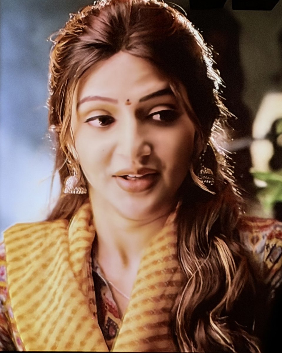 devipriya tweet media