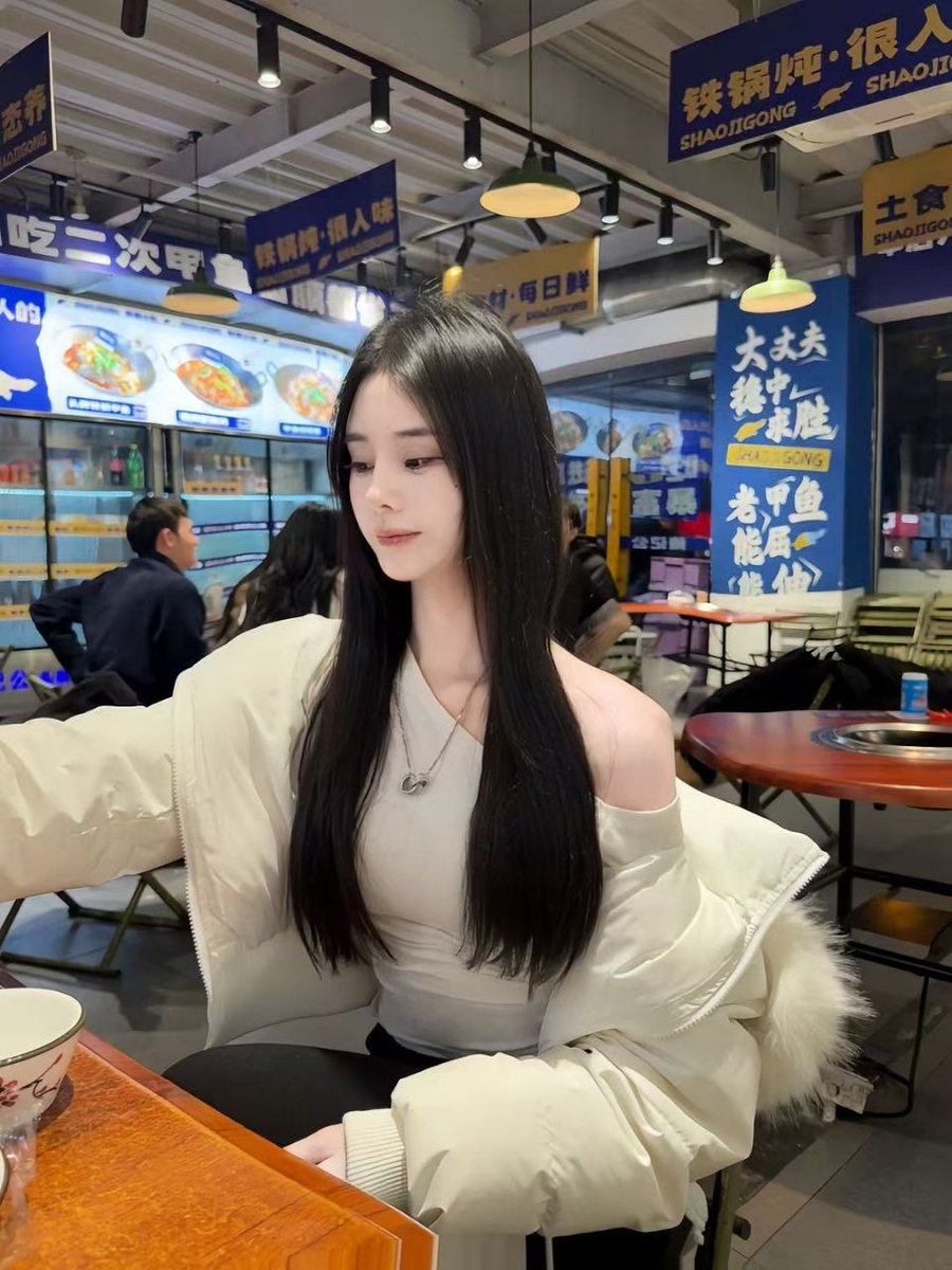 xiaomein2is's tweet photo. 今天下班路上风很舒服

突然觉得  
慢一点生活也挺好的

最近在努力让自己开心一点
#郑州 https://t.co/l466v2yva2