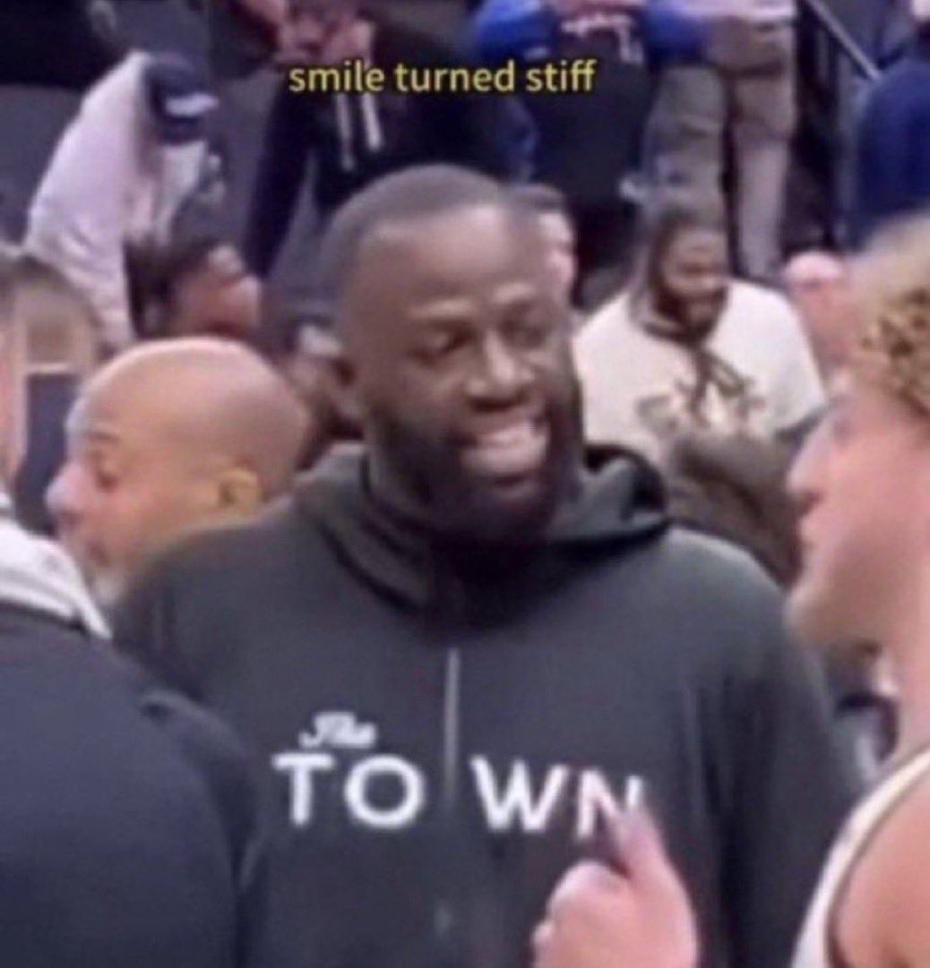 ᴊʏɴx tweet media