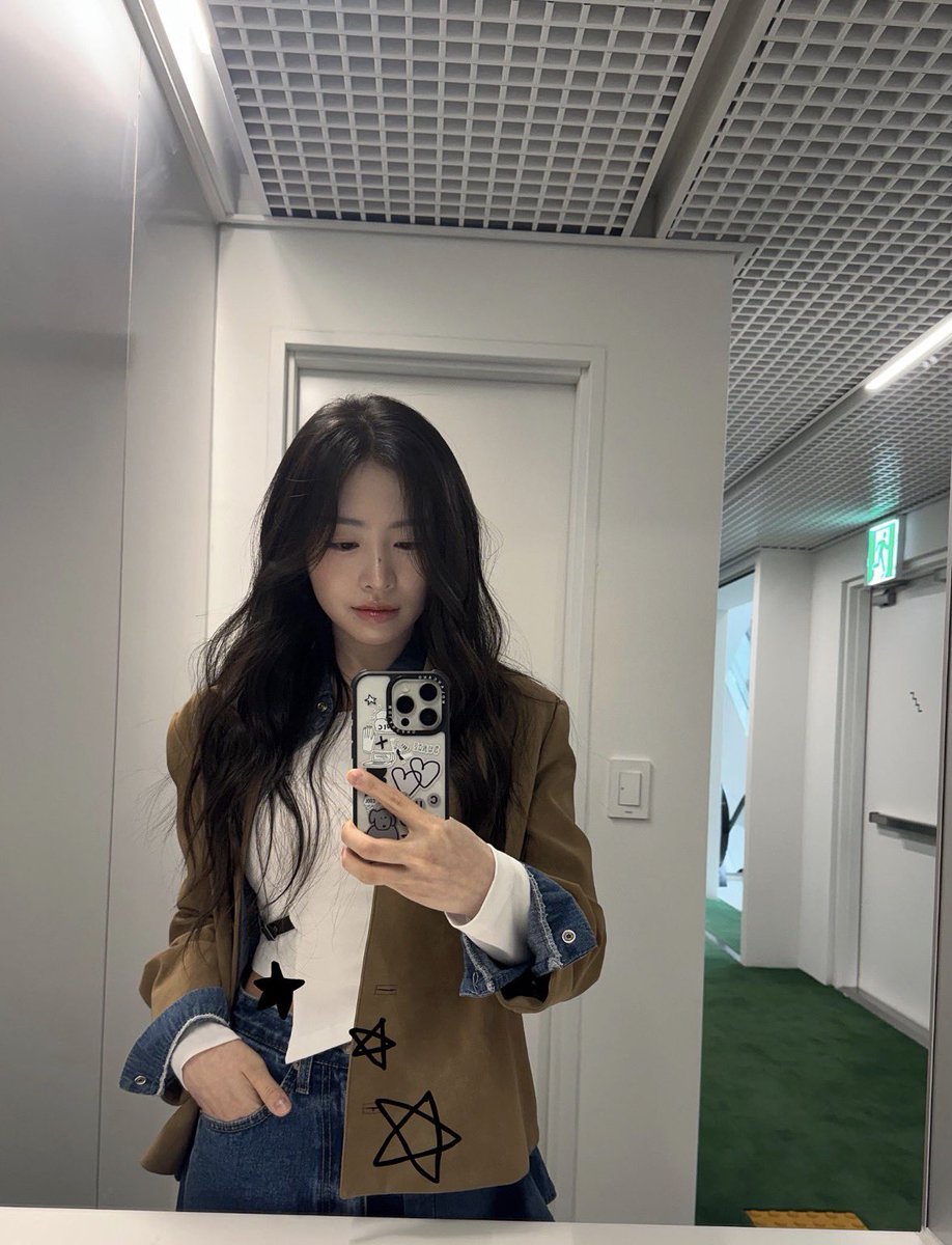 이런느좋므찐셀카를이제보다니 …비통하다…🥹💝