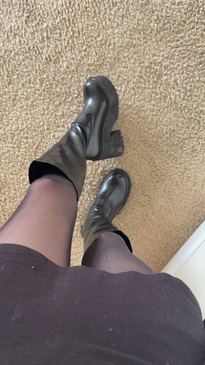 𝑃𝑅𝐼𝑁𝐶𝐸𝑆𝑆 𝐶𝐻𝑅𝐼𝑆𝑇𝐼 ★ tweet media