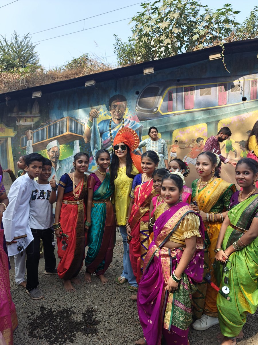 Adah Sharma tweet media