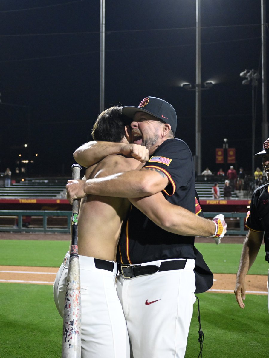 USC Baseball tweet media