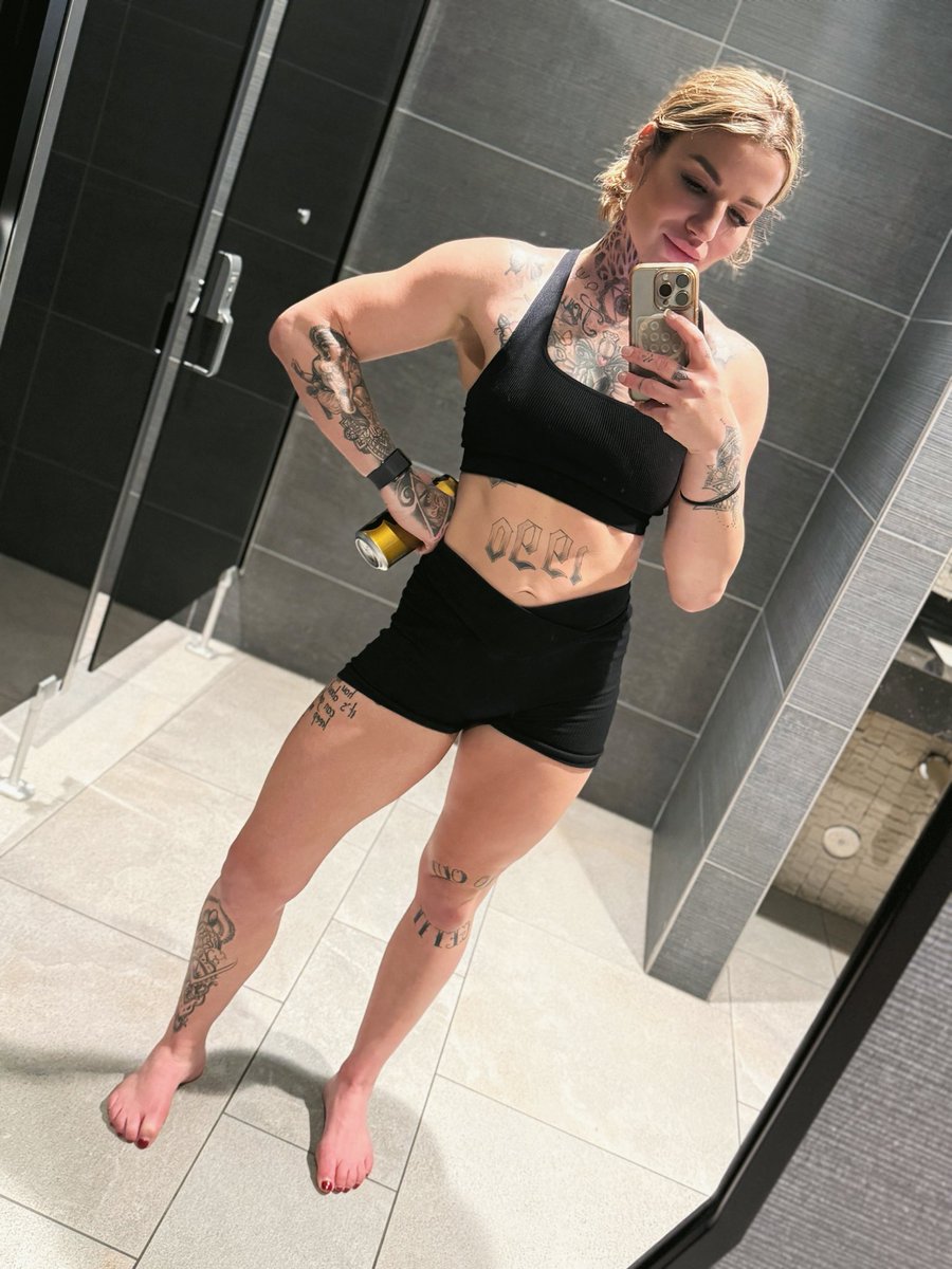 Katharina Lehner tweet media