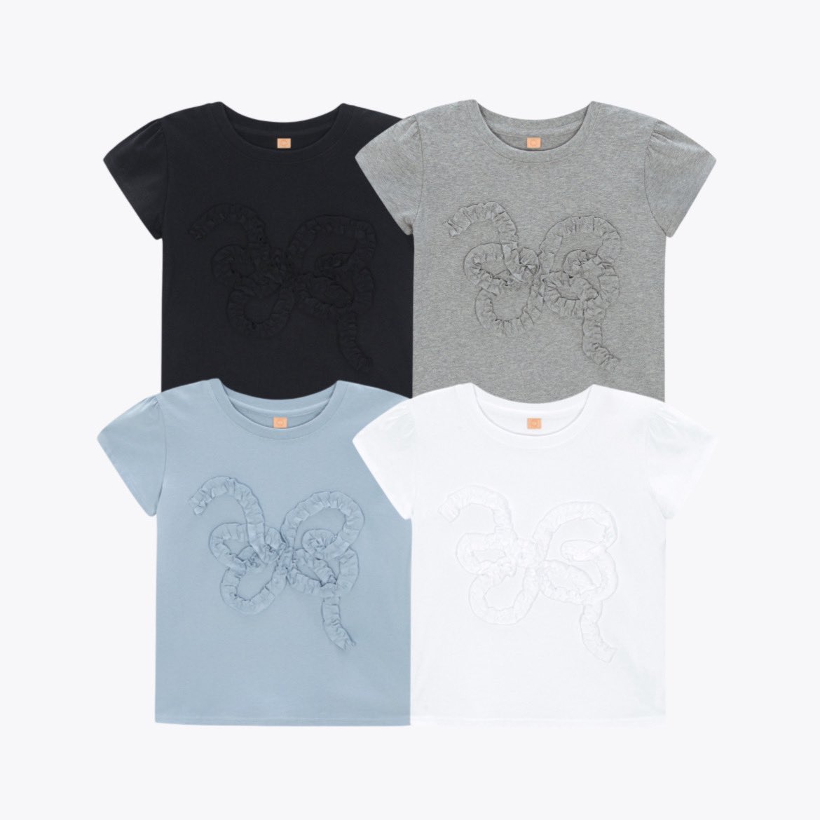 prevnseoul's tweet photo. ꒰ Pre ꒱ Sinoon ⊹*⟡ 🦕🩵🪽⋆.˚

butterfly frill t-shirts แบบน้องซินหยูใส่
★ ลด 13% เหลือ 1390.- ส่งฟรี (มัดจำ 700.-)

🛩️ ส่งกลับแอร์ ♡ รับพรีจนกว่าคูปองจะหมดค่ะ
#sinoon #กดเว็บเกาหลี #พรีออเดอร์เกาหลี https://t.co/HPwOiqG0P6