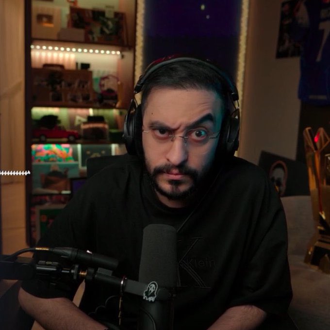 『عيسى』 ☈💜 فان الـ عـبـيـد ¹⁸⁷ tweet media