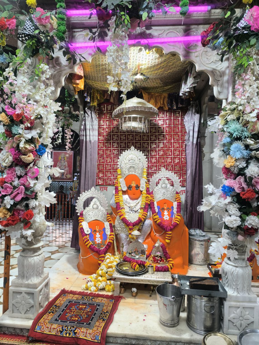 नवरात्रि स्थापना दिवस के अवसर पर श्री कामखेड़ा बालाजी आज 19/3/2026 के दिव्य दर्शन
🙏🏻🙏🏻जय श्री राम🙏🏻🙏🏻
 जय श्री कामखेड़ा बालाजी सरकार
नवरात्रि स्थापना दिवस की हार्दिक शुभकामनाएं...
🙏🏻🙏🏻🙏🏻🚩🚩🚩
#jaihanuman #jaishreeram #टीम_कैलाश_मीणा #MAHENDRA_MEENA