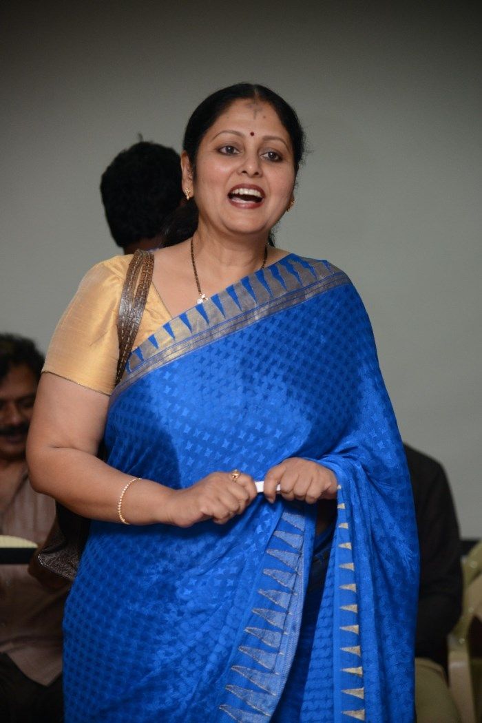 I LOVE AUNTIES ❤️MILFS tweet media