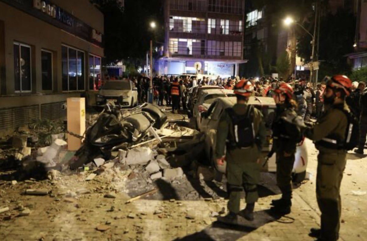 Mr Randy tweet media