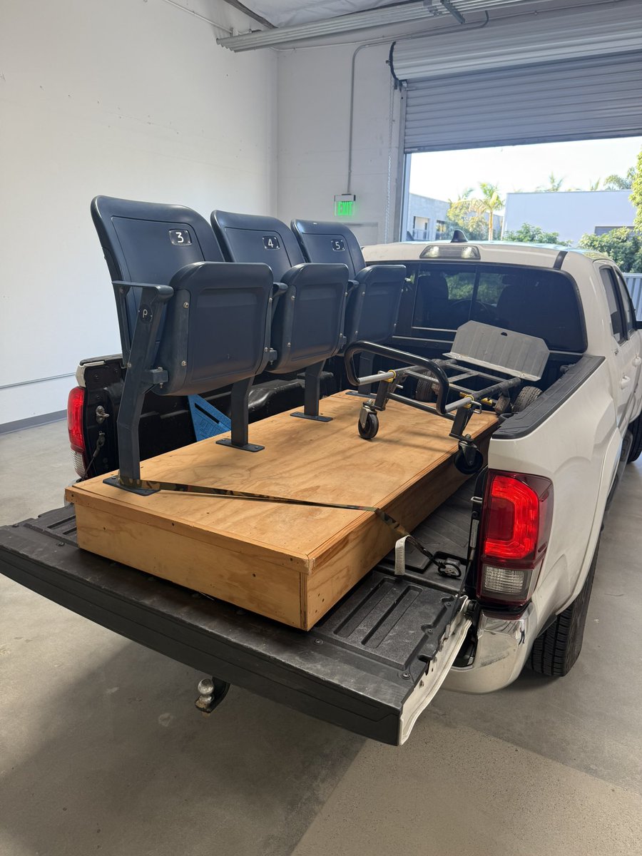 jameson (big deck energy) tweet media