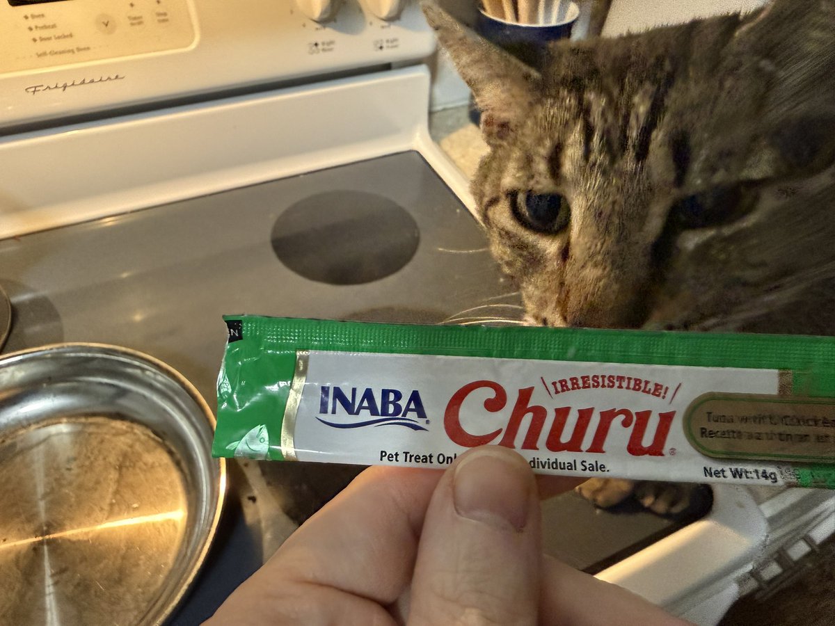 Andy Price at Muncie Comic Con, indiana tweet media