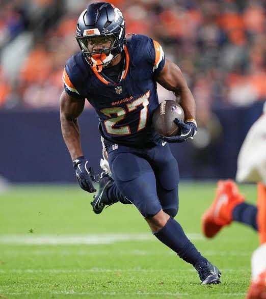 Predominantly Orange tweet media