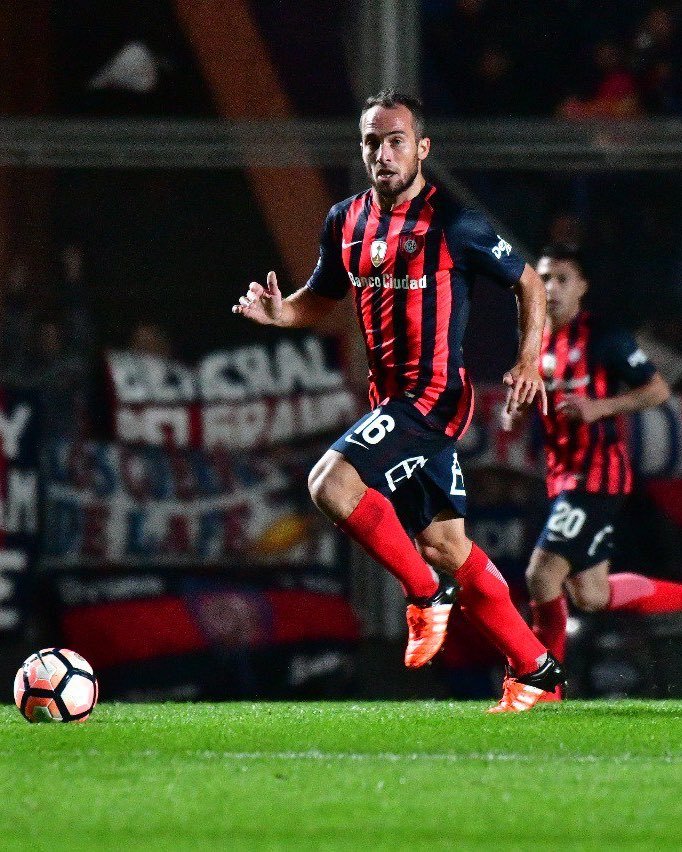 DebateSL's tweet photo. “#Guede le puede hacer MUY BIEN a #SanLorenzo. Es uno de los MEJORES ENTRENADORES que tuve”.
🗣️🎙️ Fernando Daniel #Belluschi en #TyCSports https://t.co/McG5BekpgK