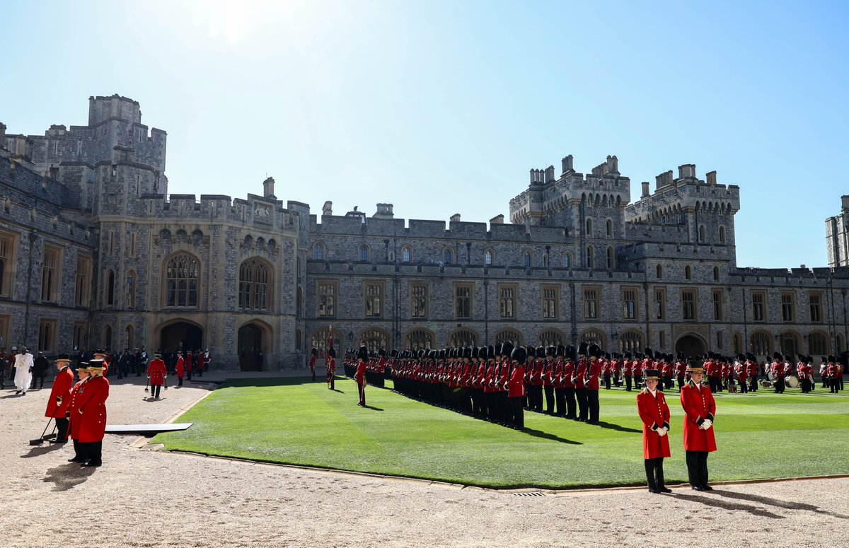 Imperial Material ♚ tweet media