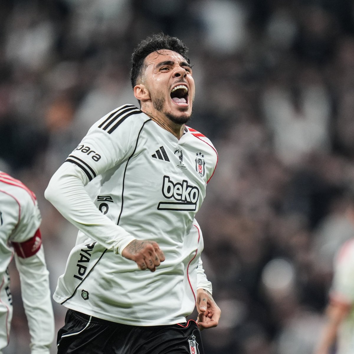 EagleOfSoldier's tweet image. Kasımpaşa maçında forma giyemeyecek Beşiktaşlı futbolcular.

🚑 Emirhan Topçu 
🚑 El Bilal Toure
❌ Taylan Bulut
❌ Devrim Şahin 

#BJKvKAS