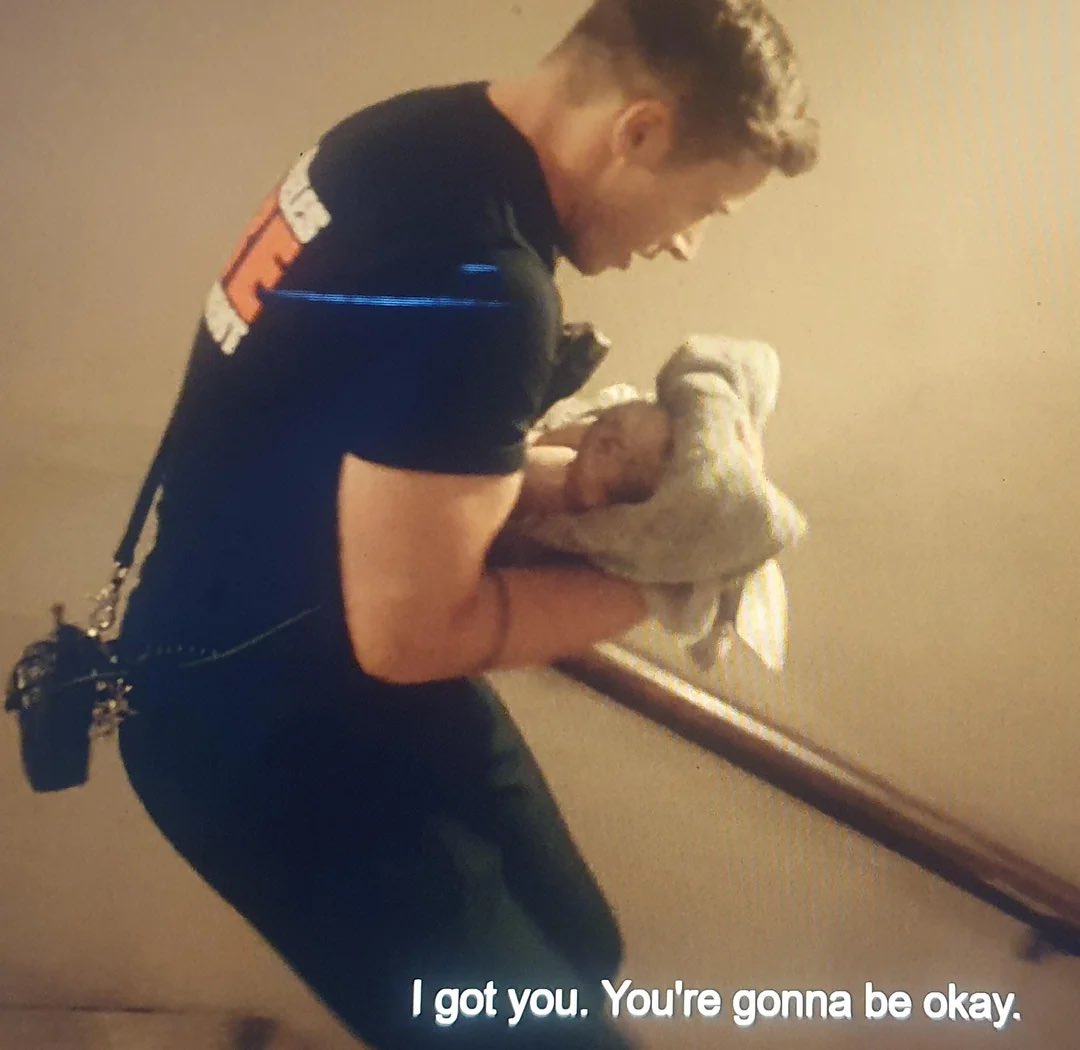 lilybudds's tweet photo. i’m putting a baby in him https://t.co/lxhQ5ypypl