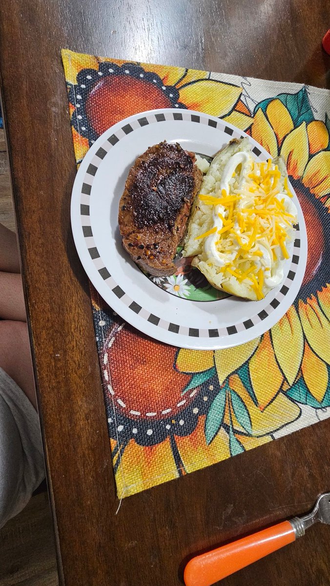 PintSizedMomma tweet media