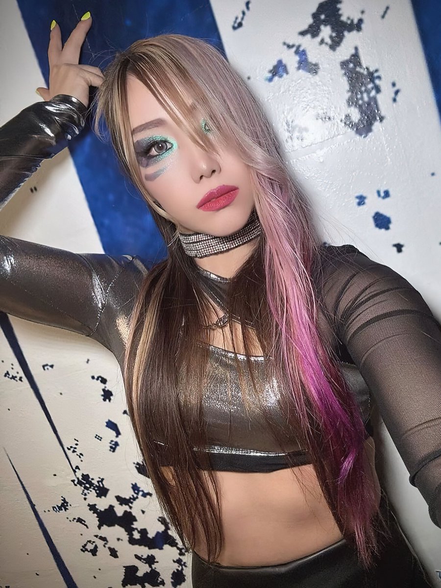 Amy/Lita (RP/Fake) tweet media