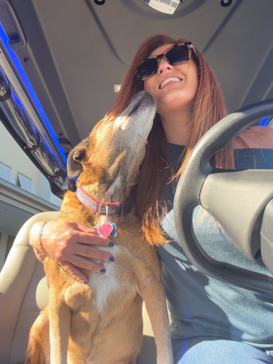 Ashley Baylor tweet media