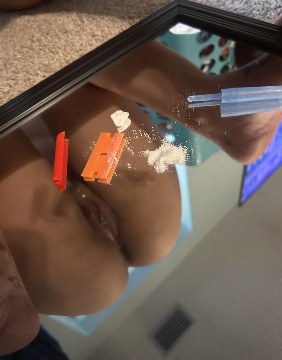 Running Late tweet media