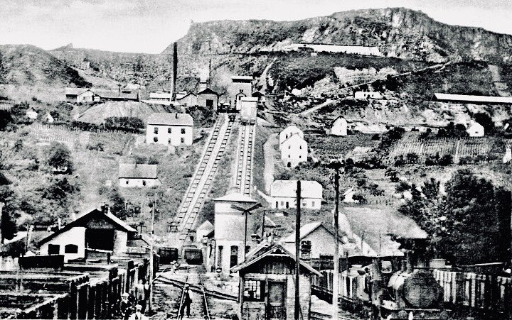 Holocaust Art Recovery Initiative tweet media