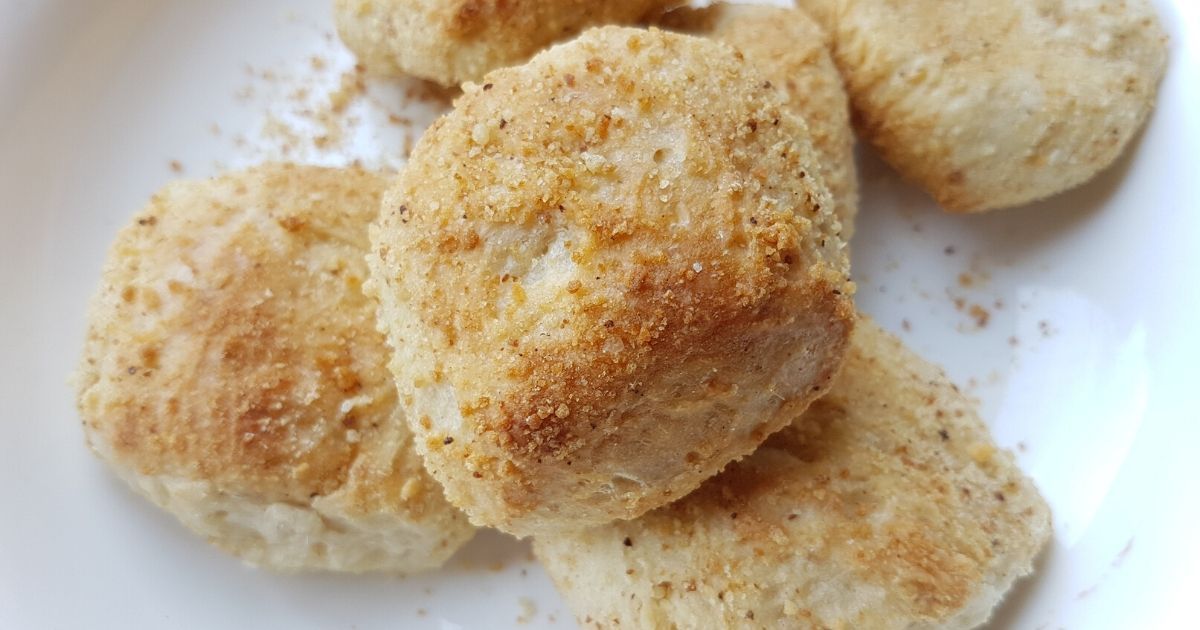 mfaenlle's tweet image. Good bread brings people together. Around tables. Around memories. Around morning coffee. This pandesal will make your kitchen the heart of the home.
#FamilyTable #SharedFood #food #recipes
soyummysoeasy.com/pandesal-recip…