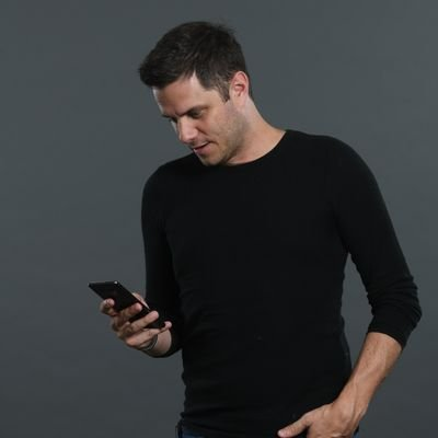 Chuck Bass tweet media