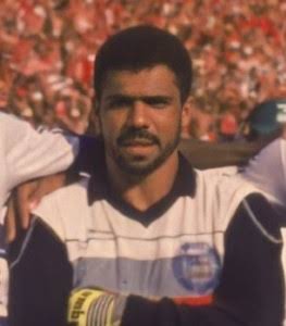 RONALDO PEGA MUITO!!!!! 
PAREDÃO!