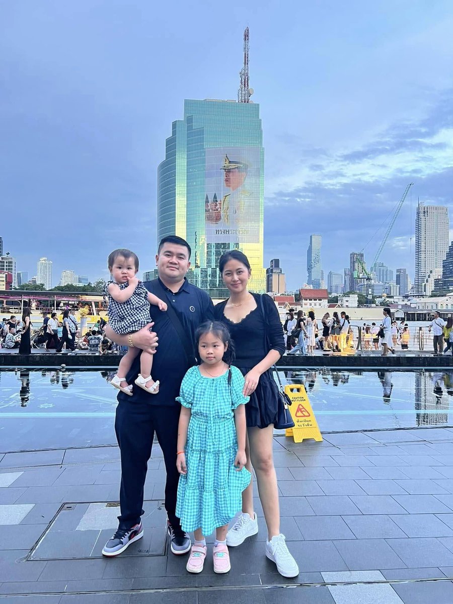 heyboy565's tweet photo. พาครอบครัวเที่ยวครับ 🥰 🙎🏻🙎🏻👧🏻🙎🏻 https://t.co/aEsbK3Pj4i