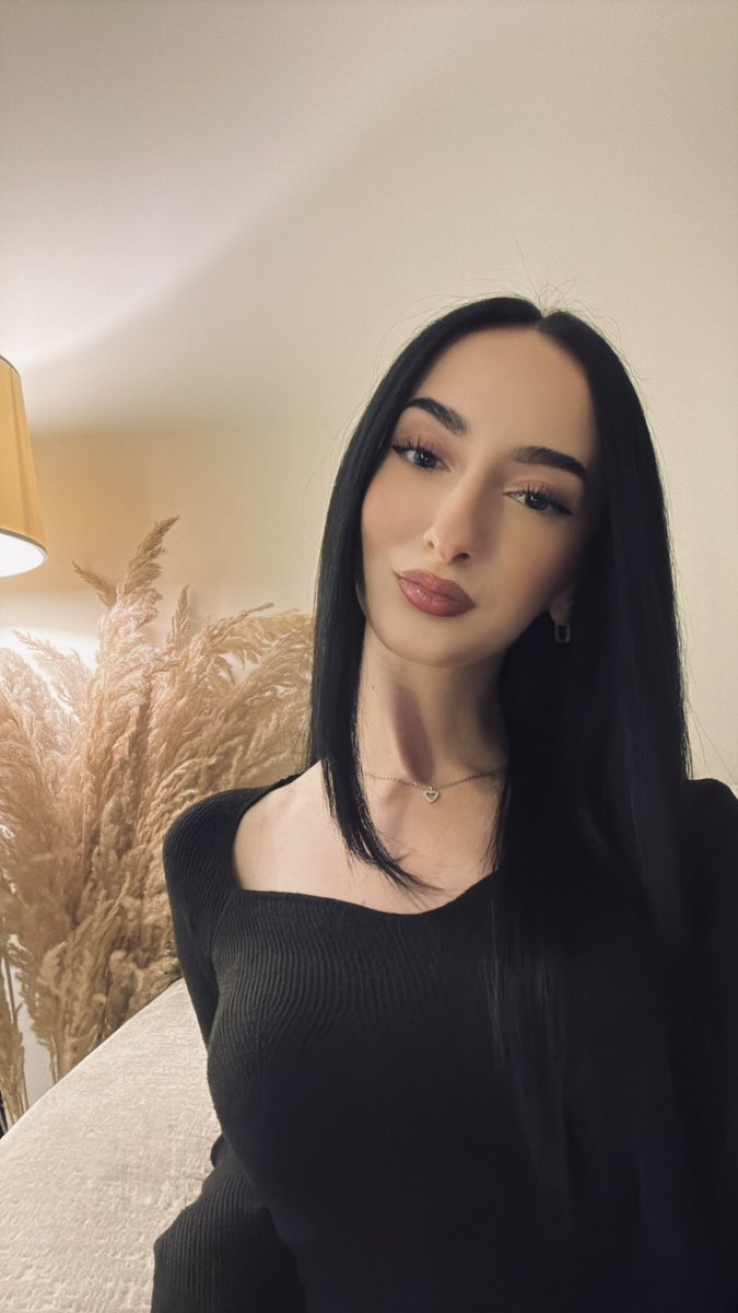 ILisayou tweet media