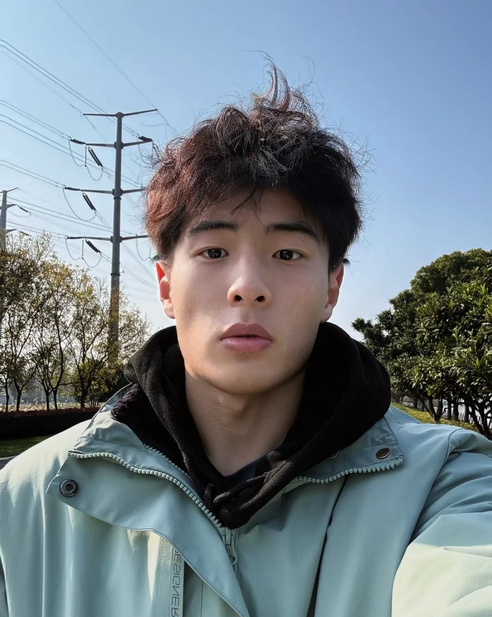 Co-在校物理教师 tweet media