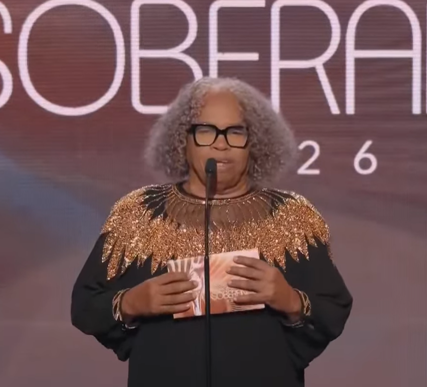 Aquiles Correa siempre activo. #PremioSoberanos