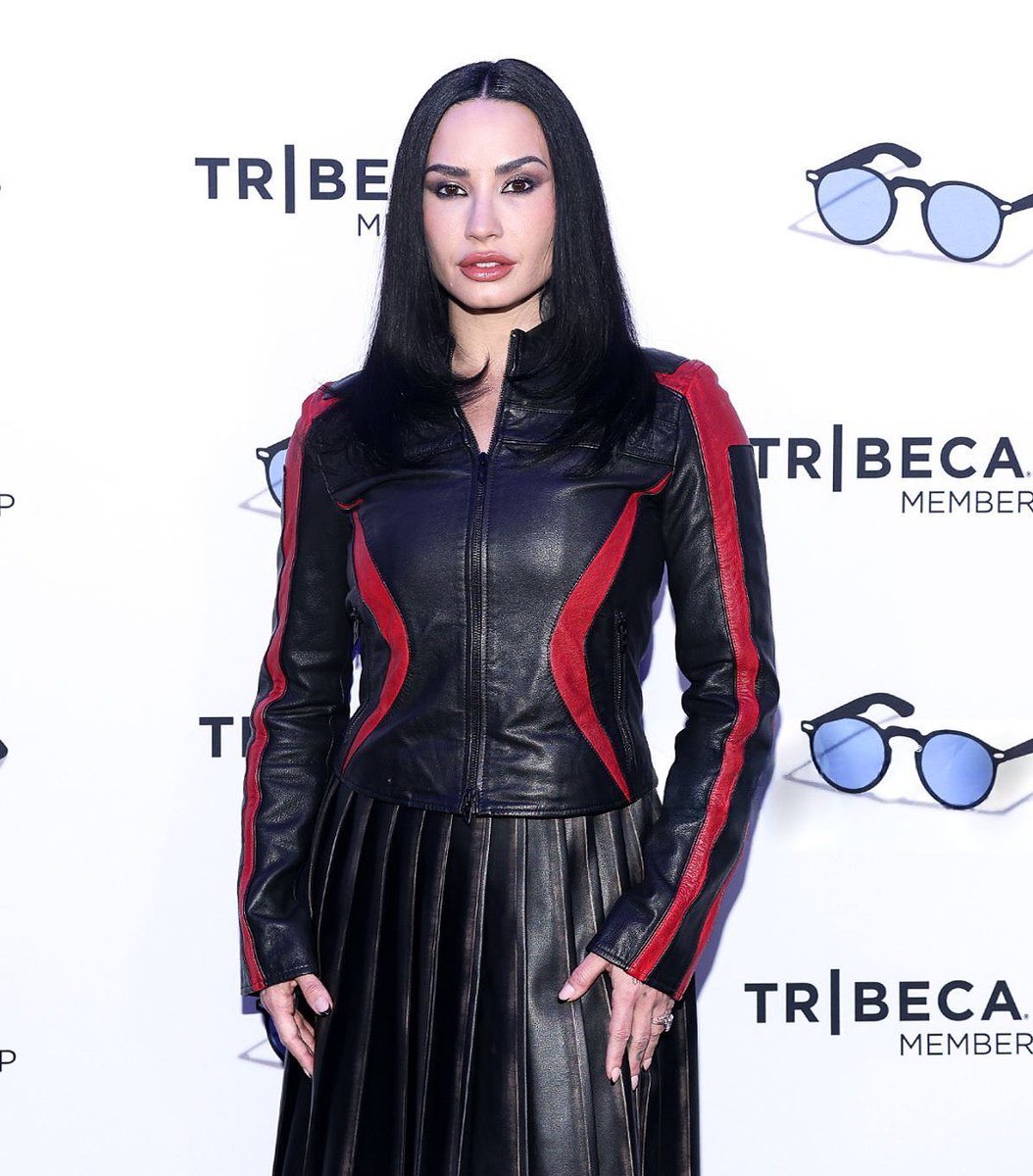 Demi Base tweet media