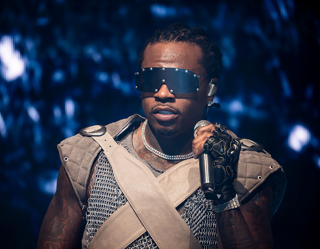 Boston 87.7 FM tweet media