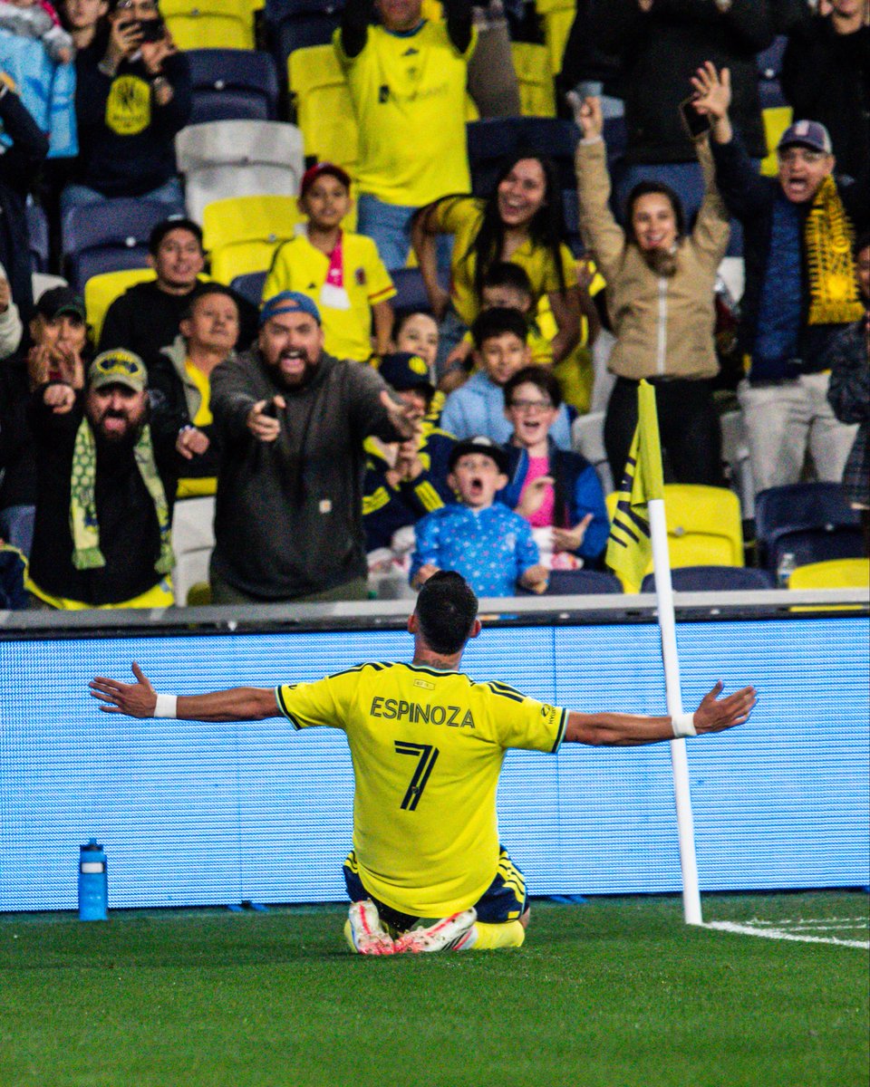 Mike Meredith tweet media