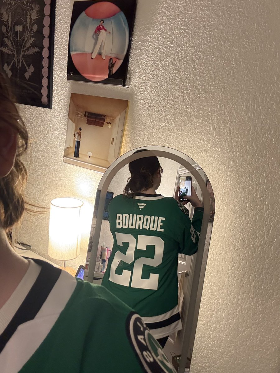 x - lainey ★ tweet media