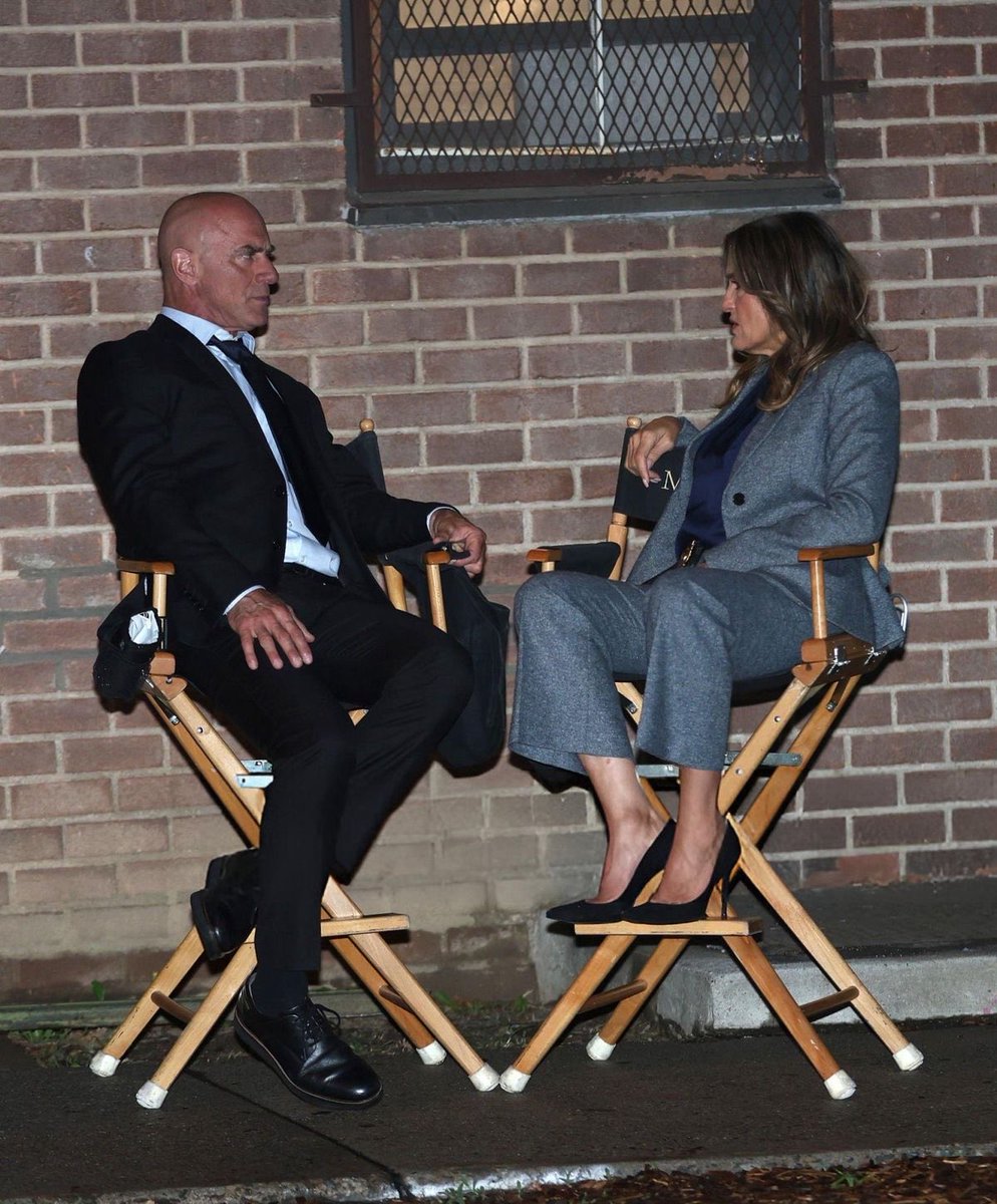 Detective EO tweet media