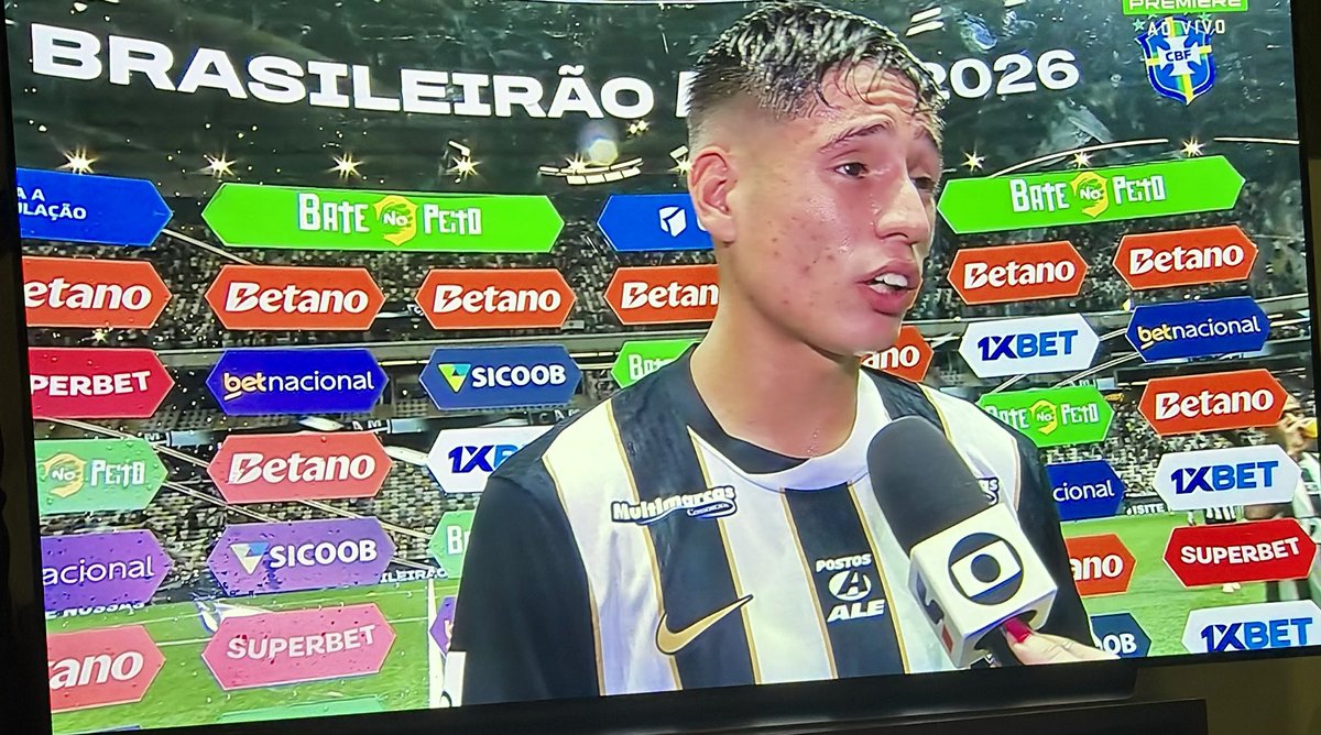 GahloFrida's tweet photo. El pibe! #ivanroman https://t.co/DdfrNXWrn5